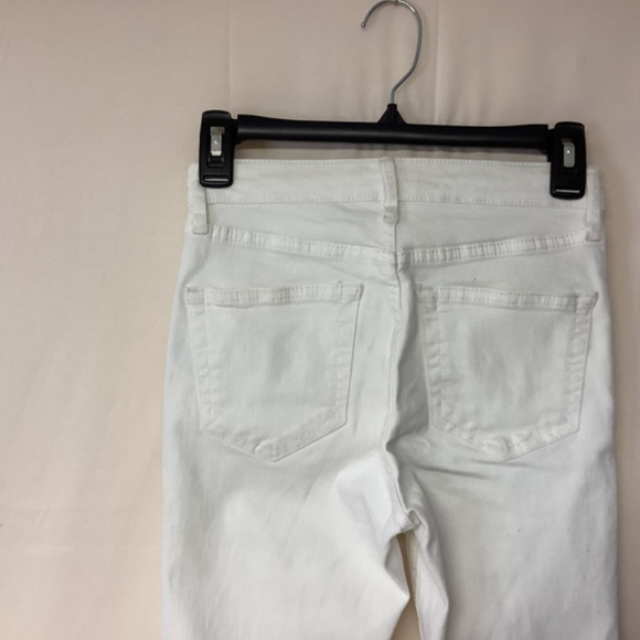 Top shop Jamie jeans SZ 26W x30L white distressed skinny straight legs t… - Picture 5 of 11